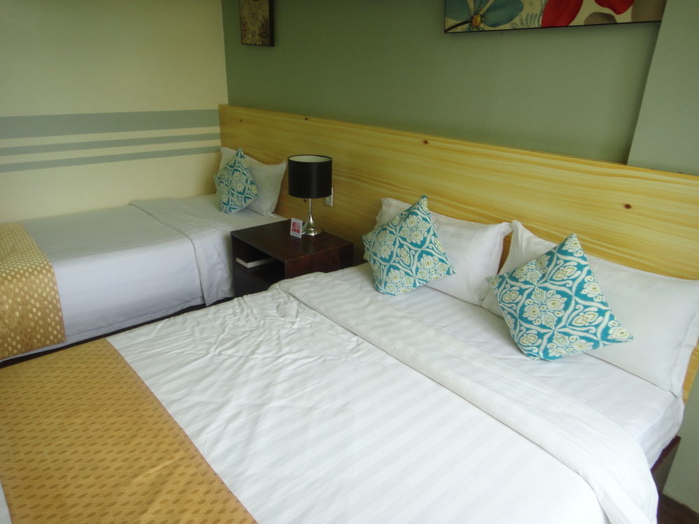Aziza Paradise Hotel Пуэрто-Принцеса Экстерьер фото